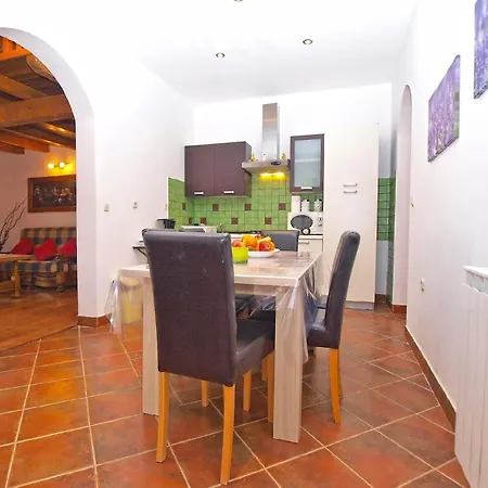 Fuer 5 Personen Ca 70 Qm In Pula, Istrien Istrische Riviera Apartamento *